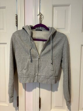 Brandy Melville Light Gray Cropped Hoodie